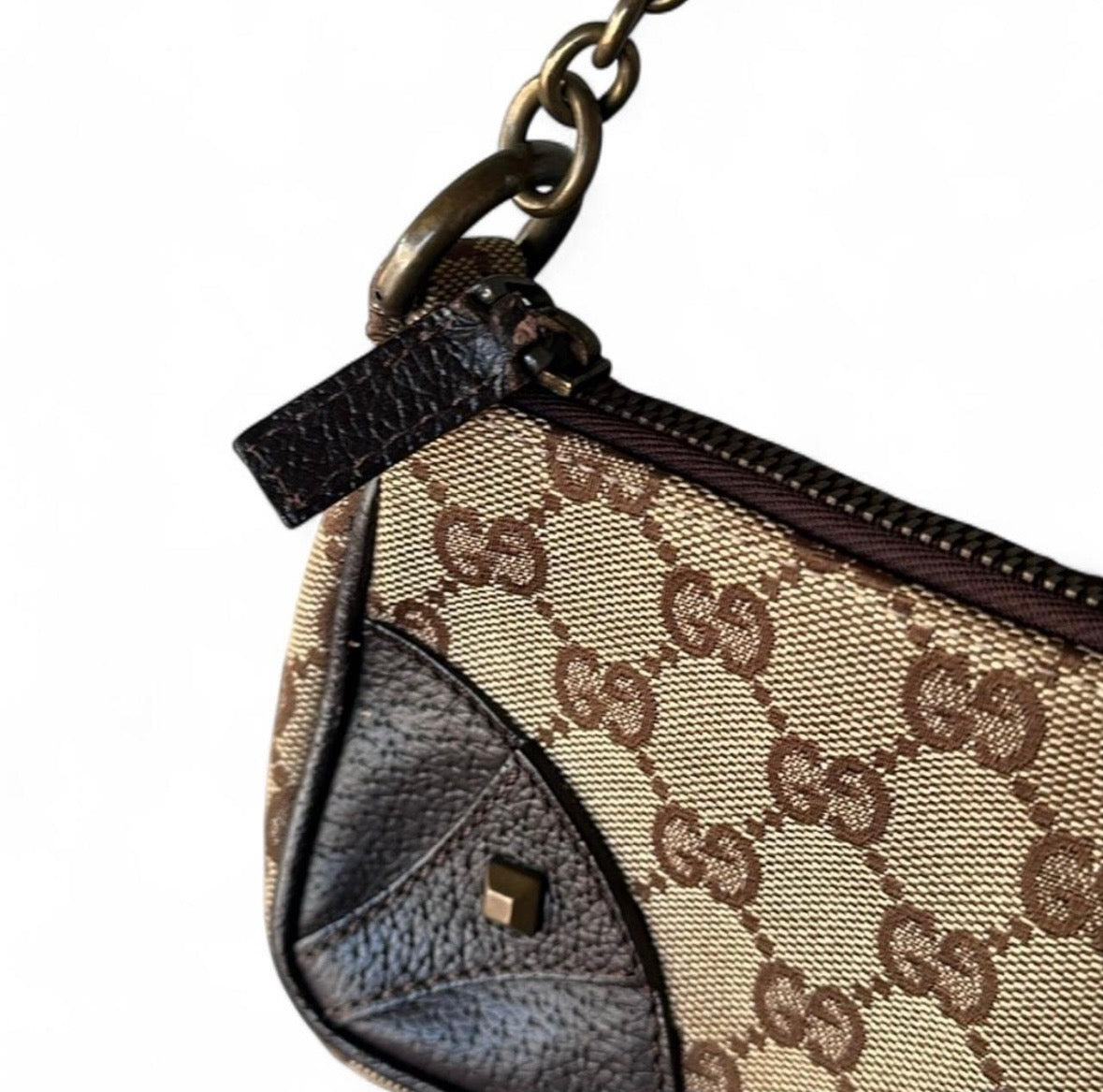 Gucci "Nailhead" Pochette